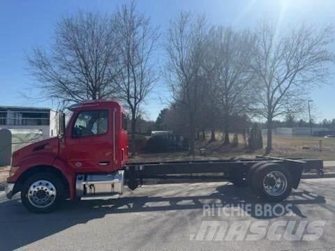 Peterbilt 536 Autocabinati