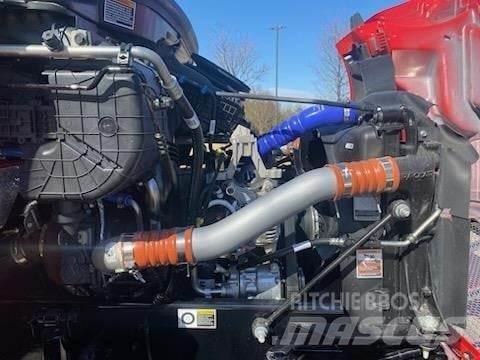 Peterbilt 536 Autocabinati