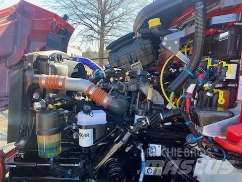 Peterbilt 536 Autocabinati