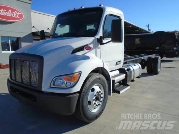 Peterbilt 536 Autocabinati