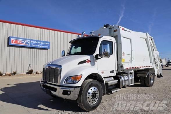 Peterbilt 537 Camion dei rifiuti