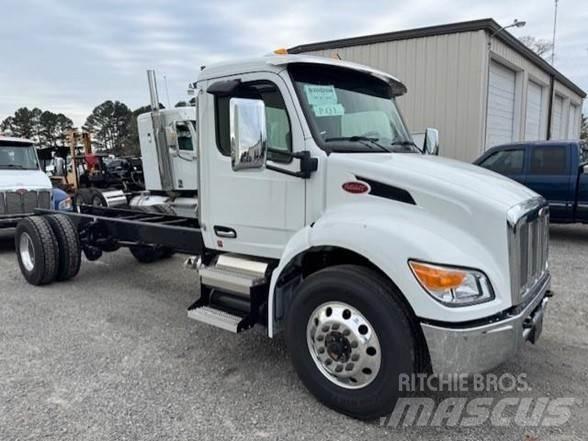 Peterbilt 537 Autocabinati