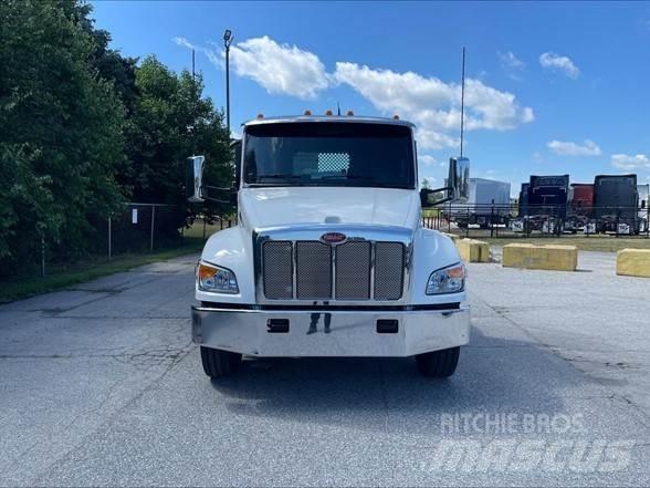 Peterbilt 548 Camion con sponde ribaltabili