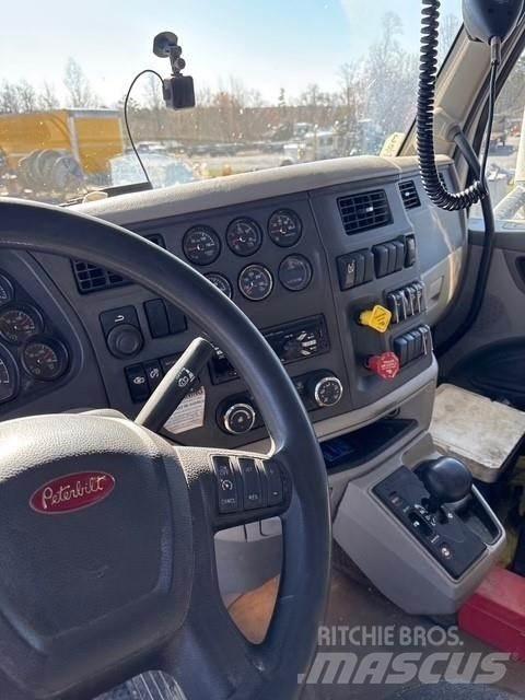Peterbilt 567 Camion ribaltabili