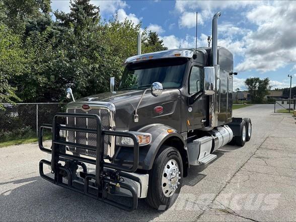 Peterbilt 567 Motrici e Trattori Stradali
