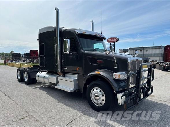 Peterbilt 567 Motrici e Trattori Stradali