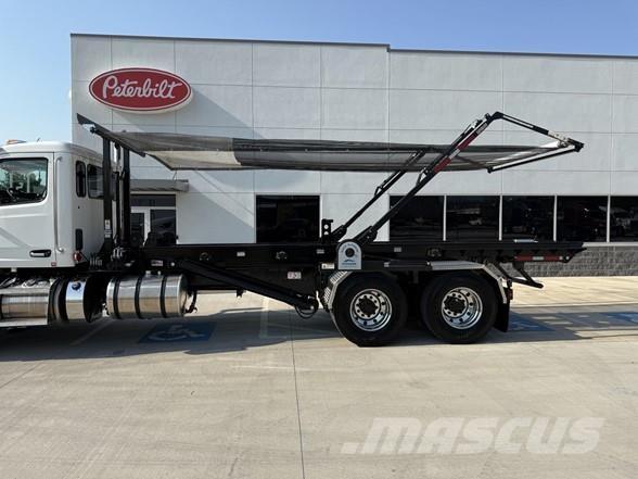 Peterbilt 567 Autocabinati