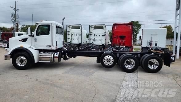 Peterbilt 567 Autocabinati