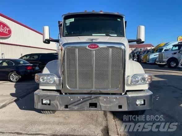 Peterbilt 567 Autocabinati