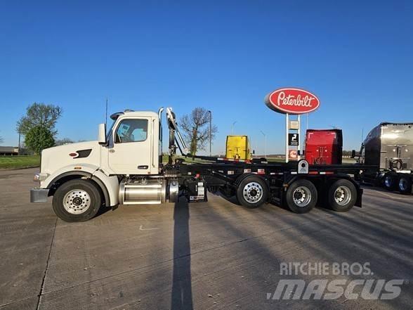 Peterbilt 567 Camion dei rifiuti
