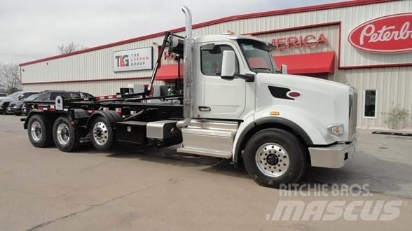 Peterbilt 567 Camion dei rifiuti
