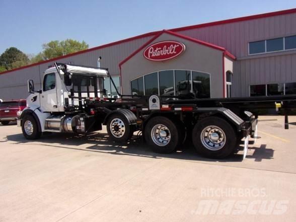 Peterbilt 567 Camion dei rifiuti