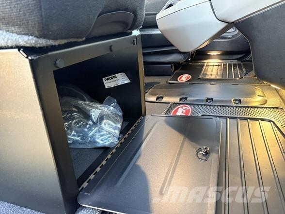 Peterbilt 567 Camion ribaltabili