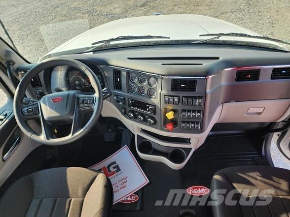 Peterbilt 567 Motrici e Trattori Stradali