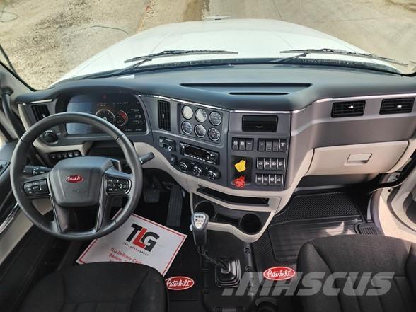 Peterbilt 567 Motrici e Trattori Stradali