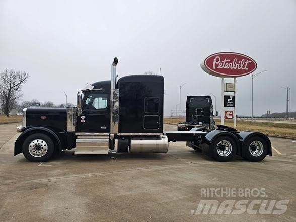 Peterbilt 589 Motrici e Trattori Stradali