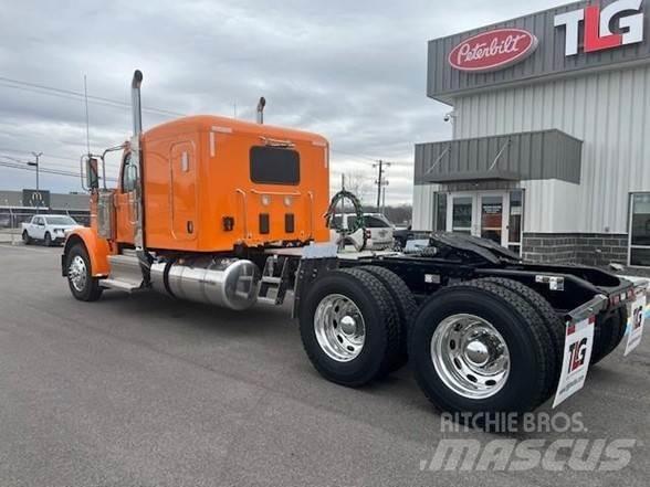 Peterbilt 589 Motrici e Trattori Stradali