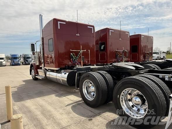 Peterbilt 589 Motrici e Trattori Stradali