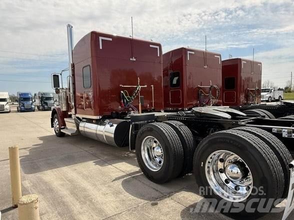 Peterbilt 589 Motrici e Trattori Stradali