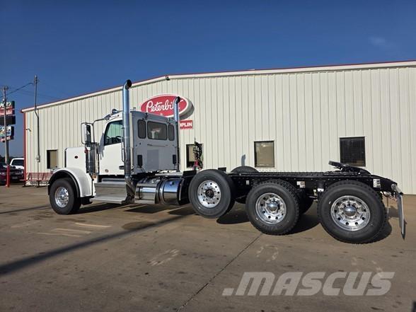 Peterbilt 589 Motrici e Trattori Stradali