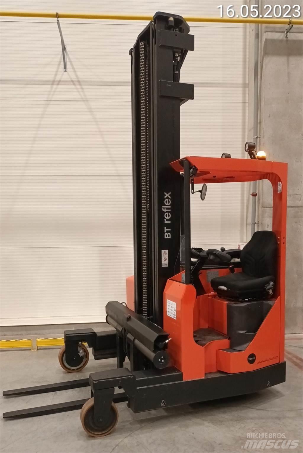 BT FRE270 Carrello retrattile