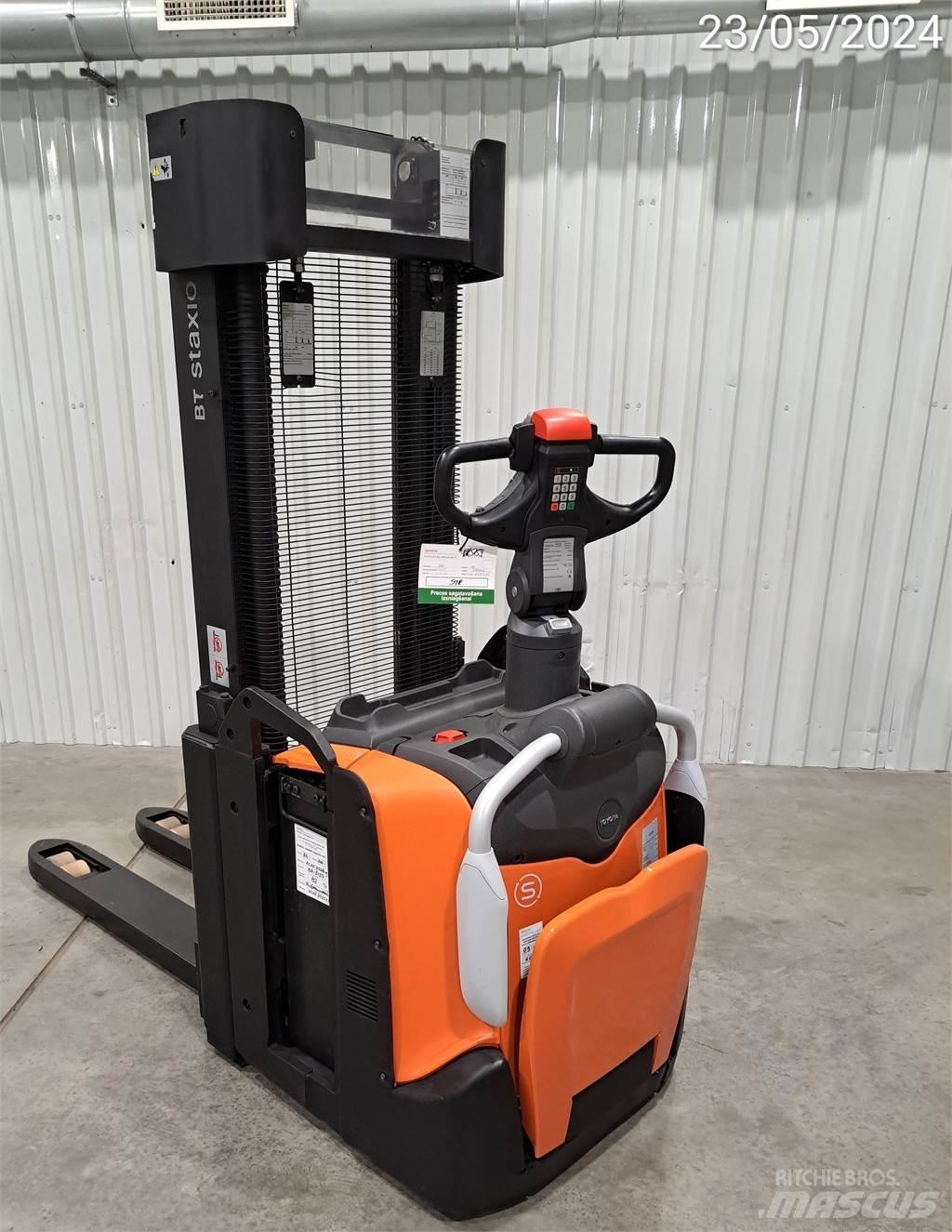 BT SPE140L Transpallet uomo a terra