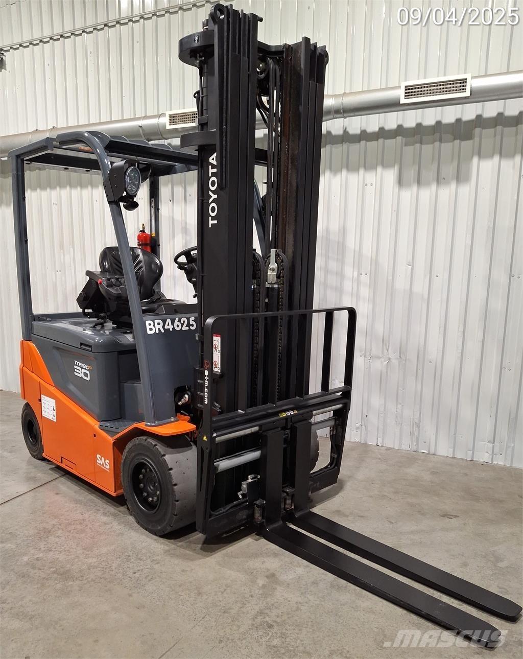 Toyota 8FBMKT30 Carrelli elevatori elettrici