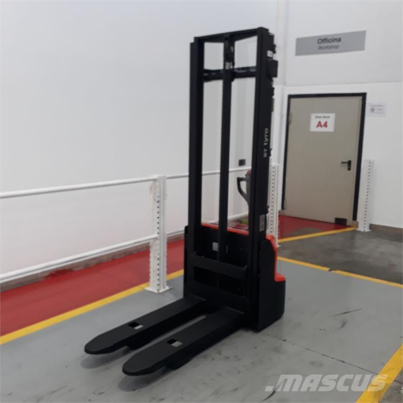 BT SHE100 Stoccatori manuali