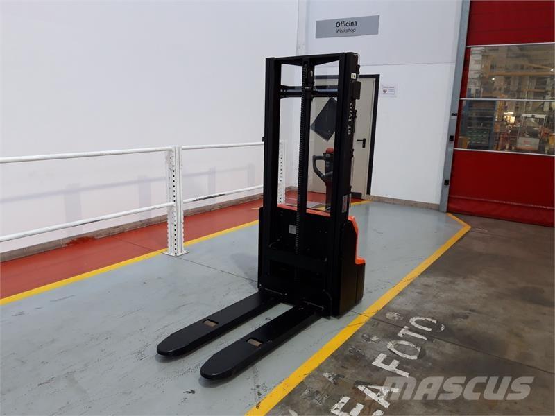 BT SHE100 Stoccatori manuali