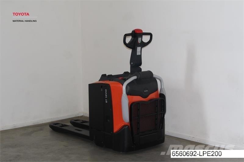 BT LPE200 Carrelli elevatori bassi a piattaforma