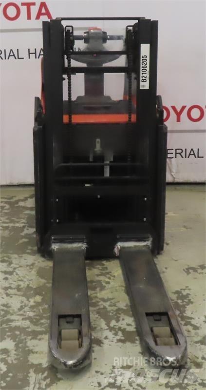 BT SPE200D Carelli stoccatori  automatici-usati