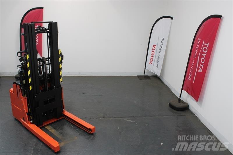 BT RWE120 Stoccatori manuali