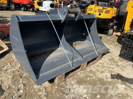  Godet 1M80 - axe 65 mm Benne