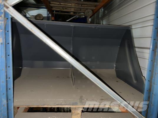  Godet universel Benne