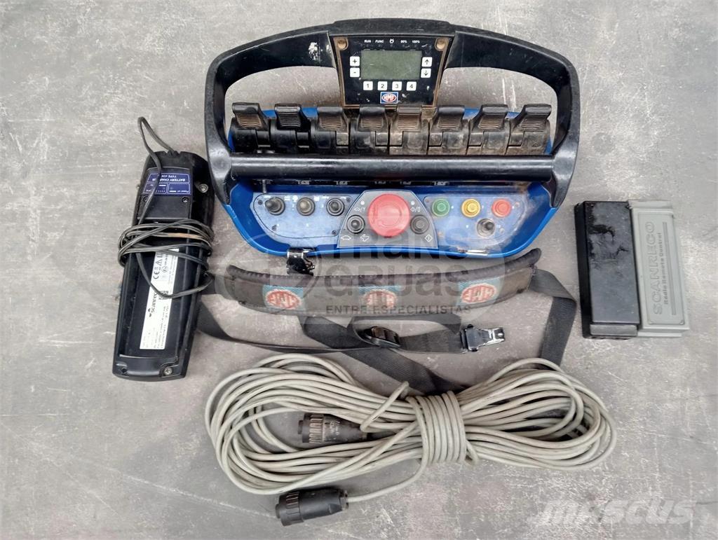 HMF 3220 K6 Gru da carico