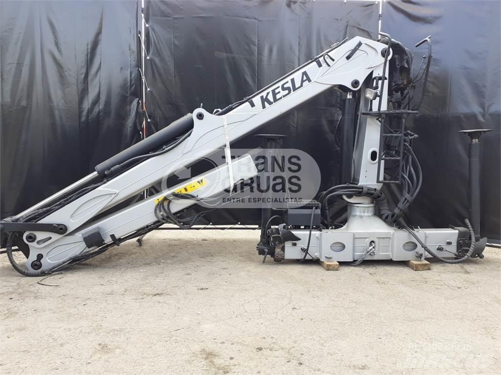 Kesla 2009L Gru e pale