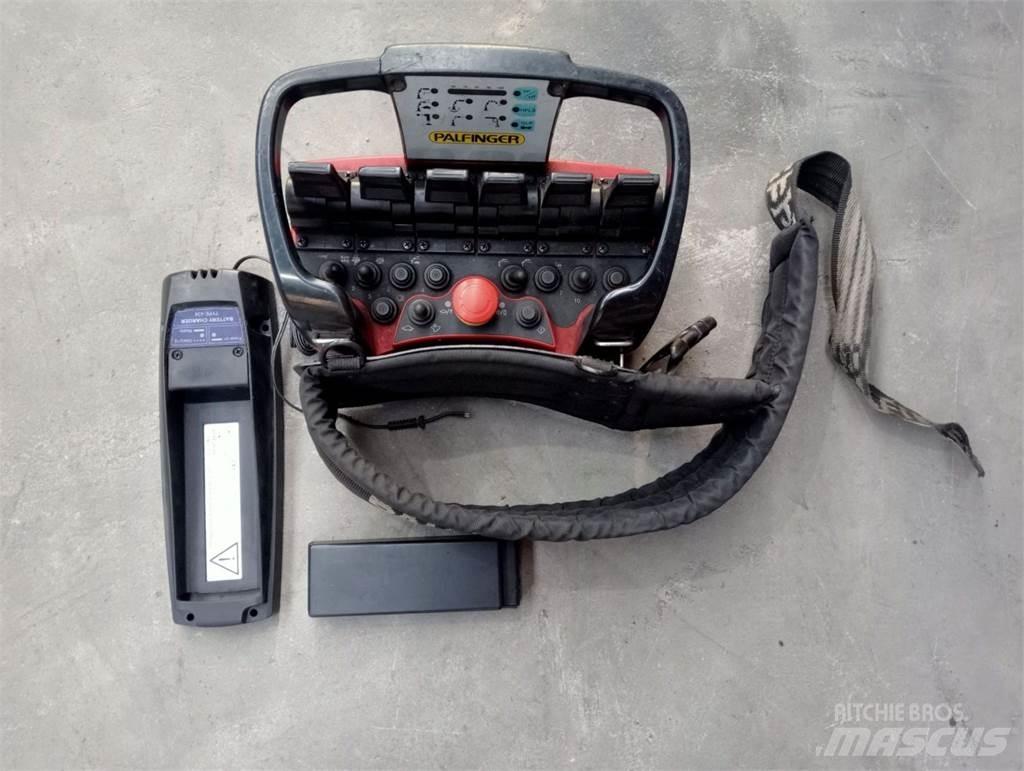 Palfinger PK 23002 Gru da carico
