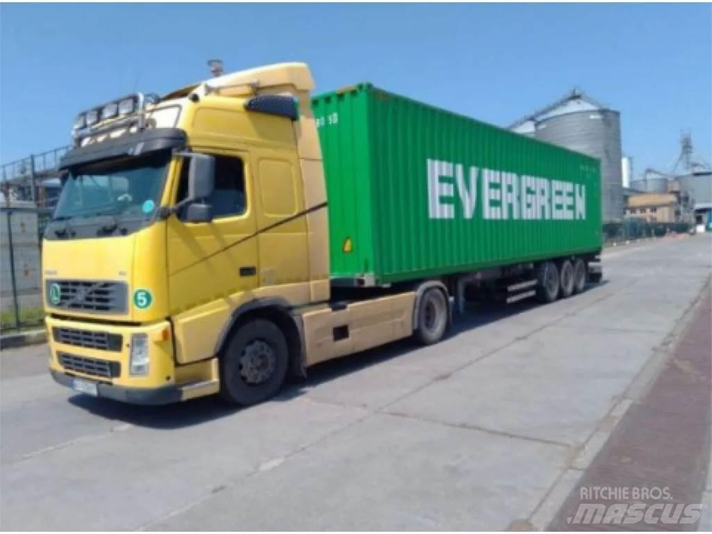 Volvo  Motrici e Trattori Stradali