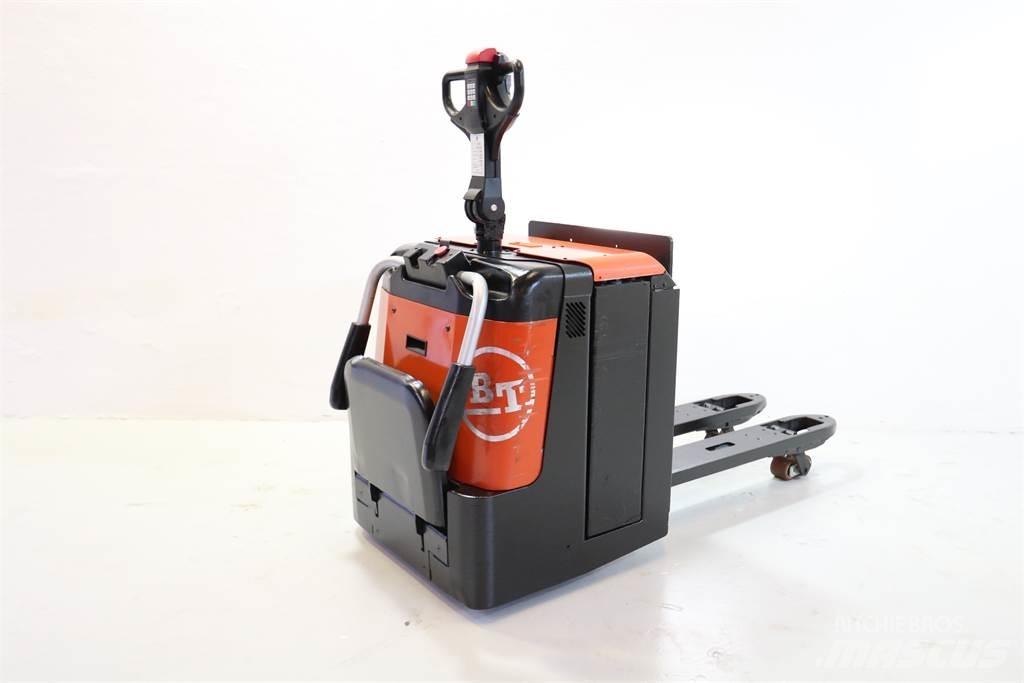 BT LPE240 Carrelli elevatori bassi a piattaforma