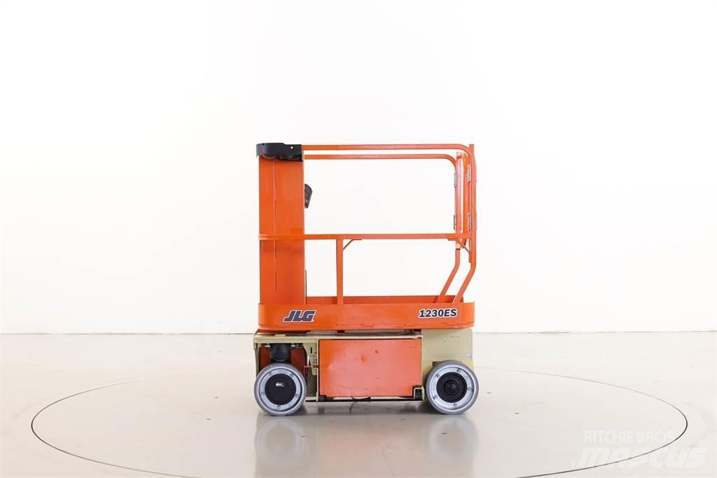 JLG 1230ES Sollevatori verticali