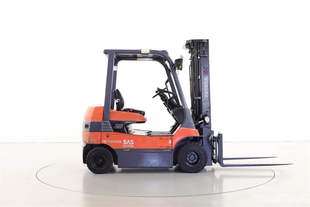 Toyota 7FB25 Carrelli elevatori elettrici