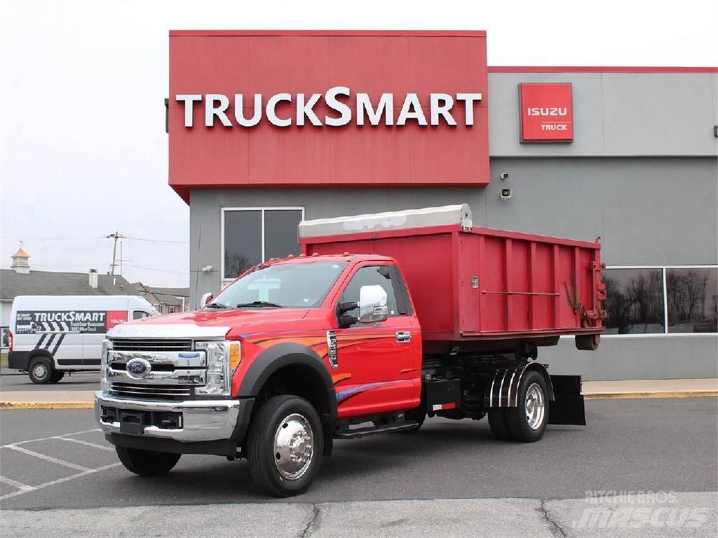 Ford F550 Camion con gancio di sollevamento