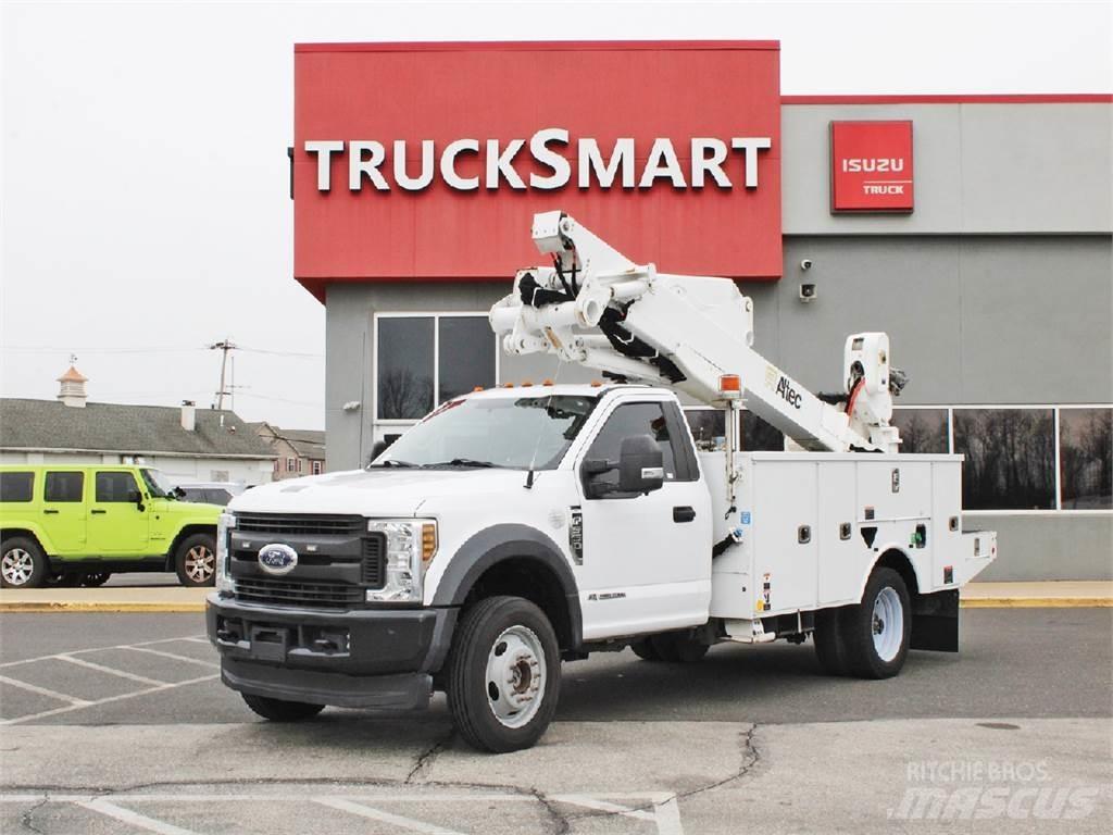 Ford F550 Piattaforme autocarrate