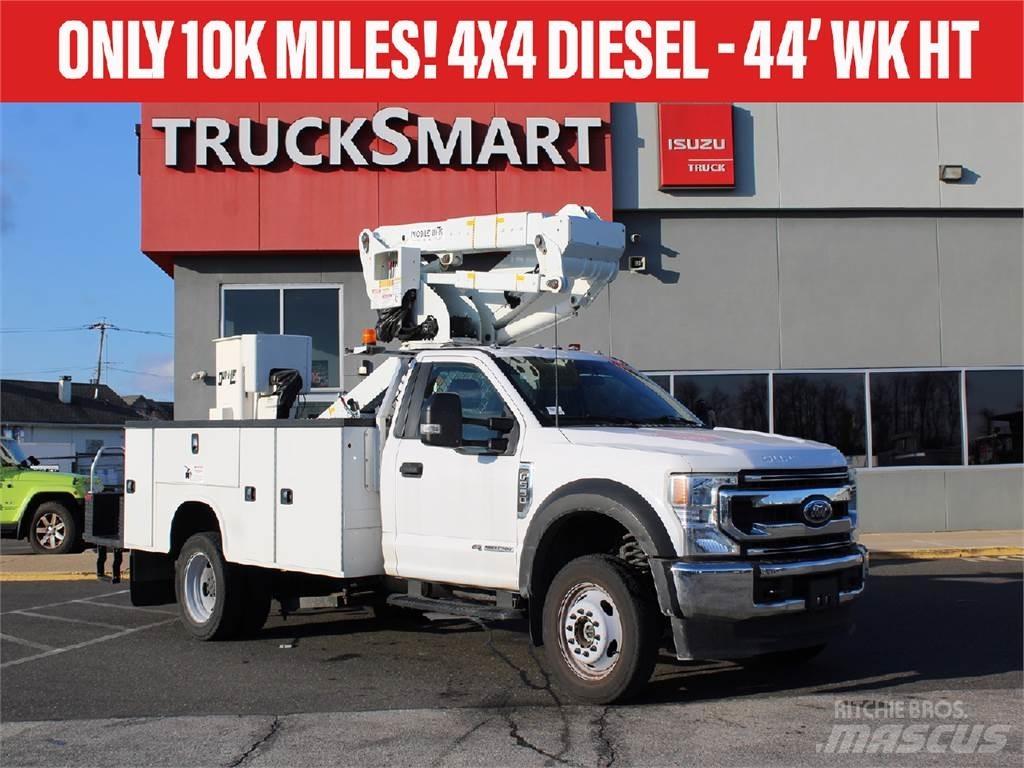 Ford F550 Piattaforme autocarrate