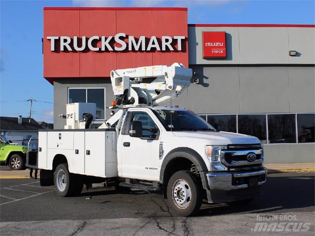 Ford F550 Piattaforme autocarrate
