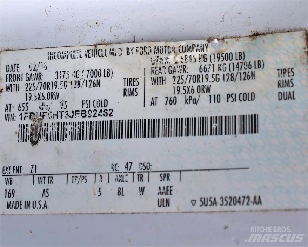 Ford F550 Autocarri per segatura e cippato