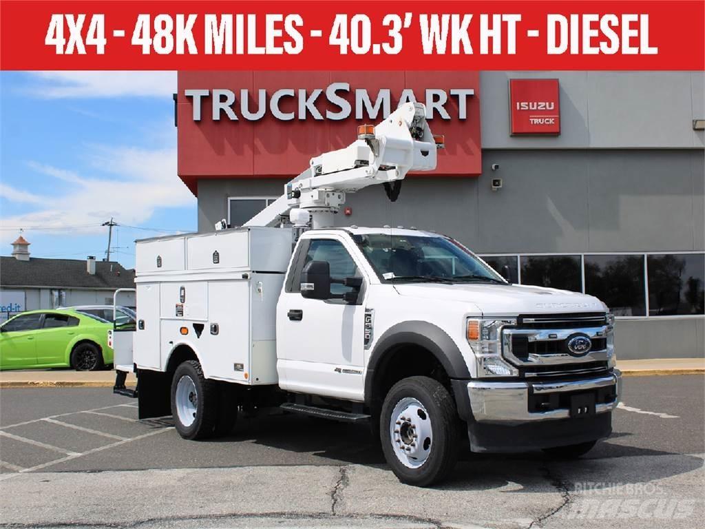 Ford F550 Piattaforme autocarrate