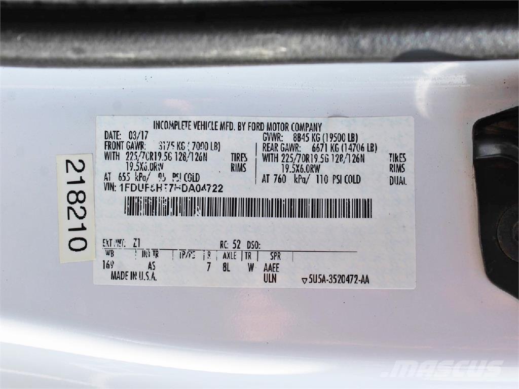 Ford F550 Piattaforme autocarrate