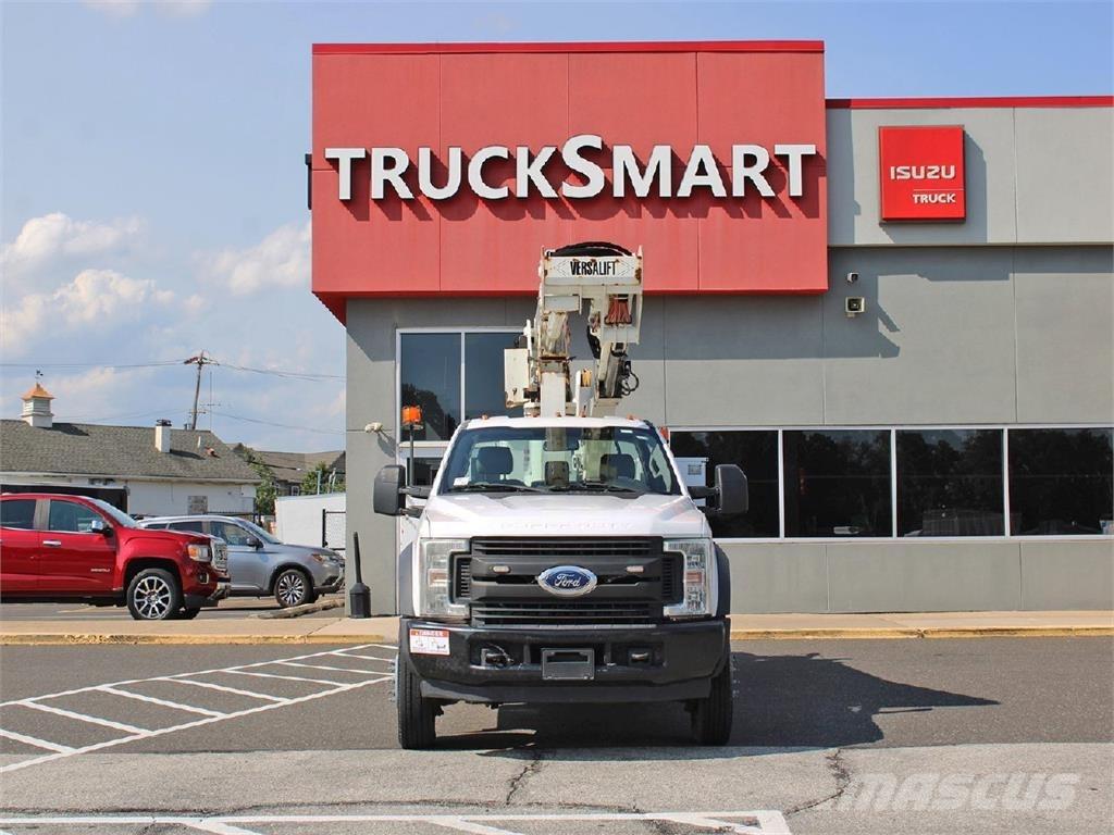 Ford F550 Piattaforme autocarrate