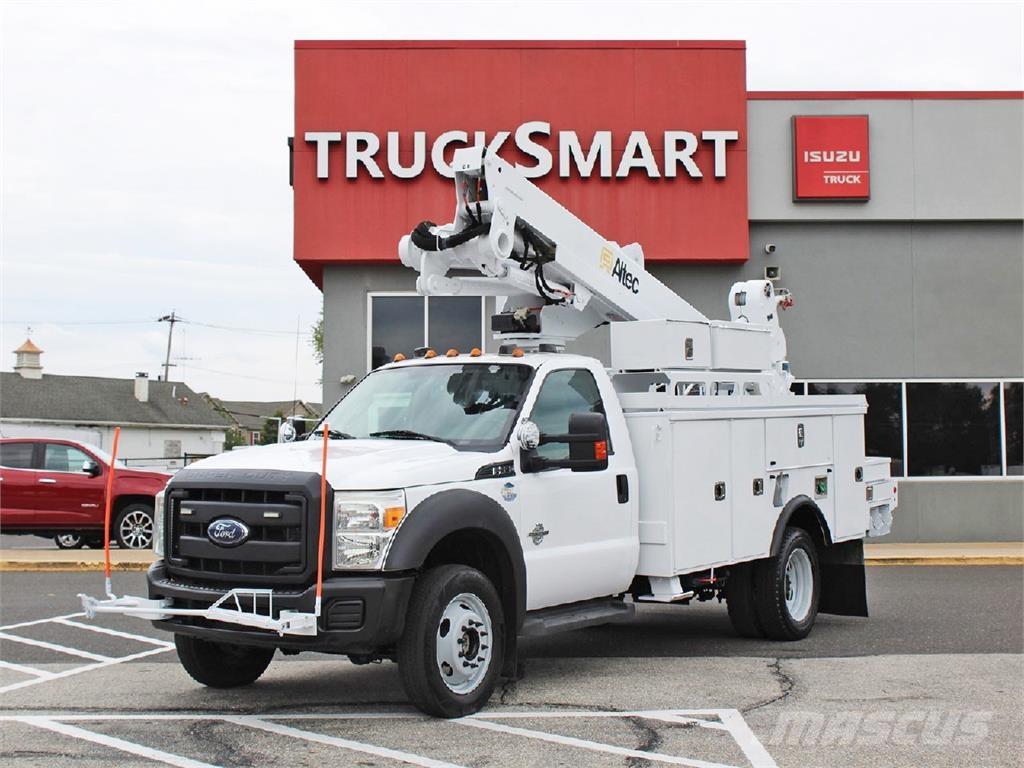 Ford F550 Piattaforme autocarrate